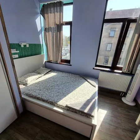 Sauna 5 Bedrooms In Old Town & Parking Apartmán *