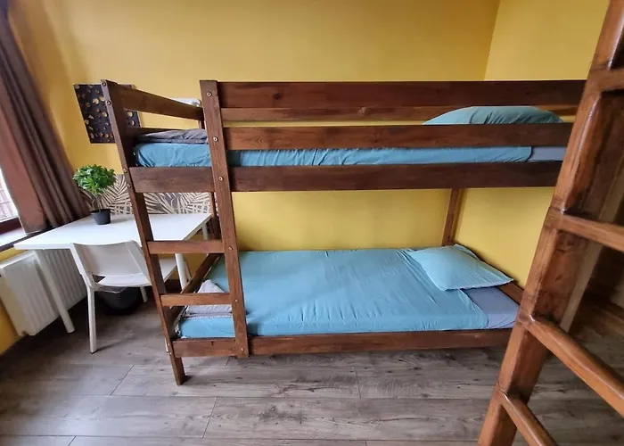 Sauna 5 Bedrooms In Old Town & Parking *