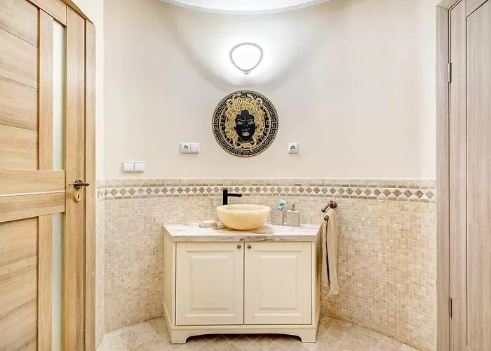 Sauna 5 Bedrooms In Old Town & Parking * Kaunas