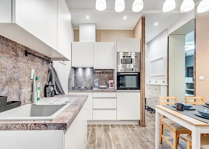 Lejlighed Sauna 5 Bedrooms In Old Town & Parking